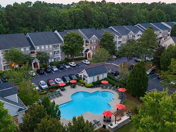 Our community provides residents with the "complete" live, work, play lifestyle.