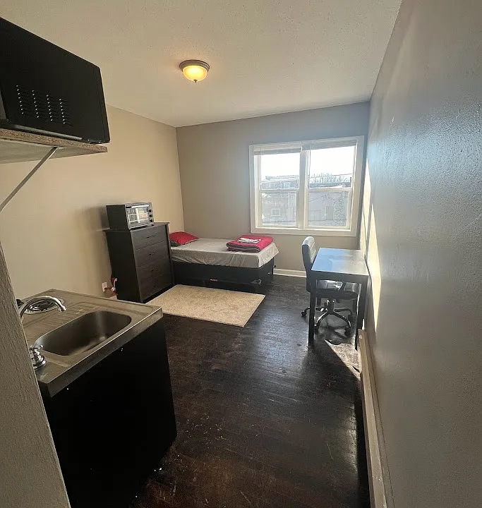 511 N Main St #6