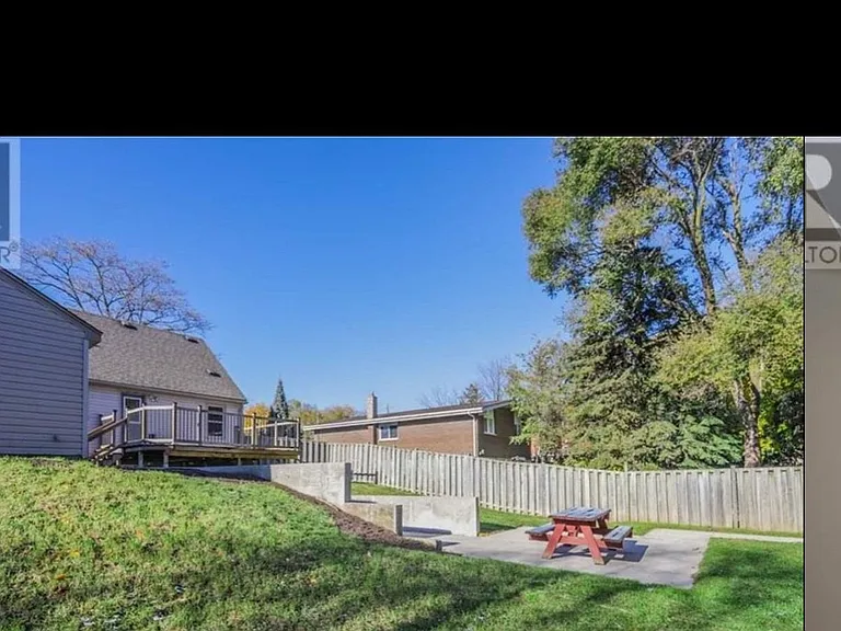 324 Briarhill Ave #MAIN — Photo 15
