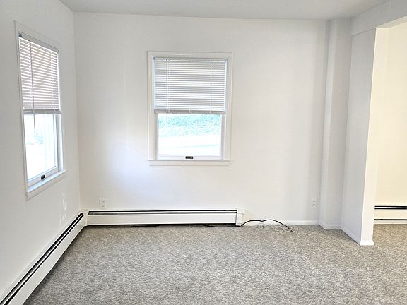 4th image of 94 Adelphi Ave #1
