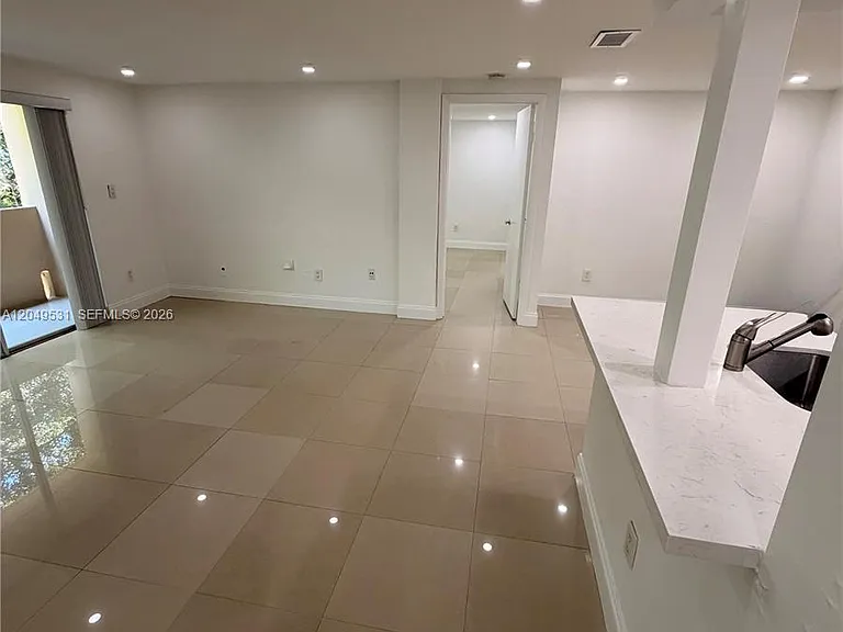 2201 Brickell Ave #47 — Photo 5
