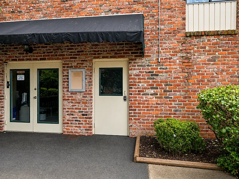 2718 SW Painter Ave #B106 — Photo 8