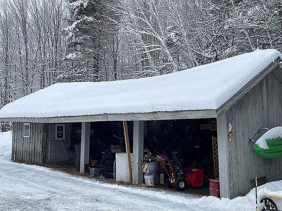 4th image of 1250 Braintree Hill Rd