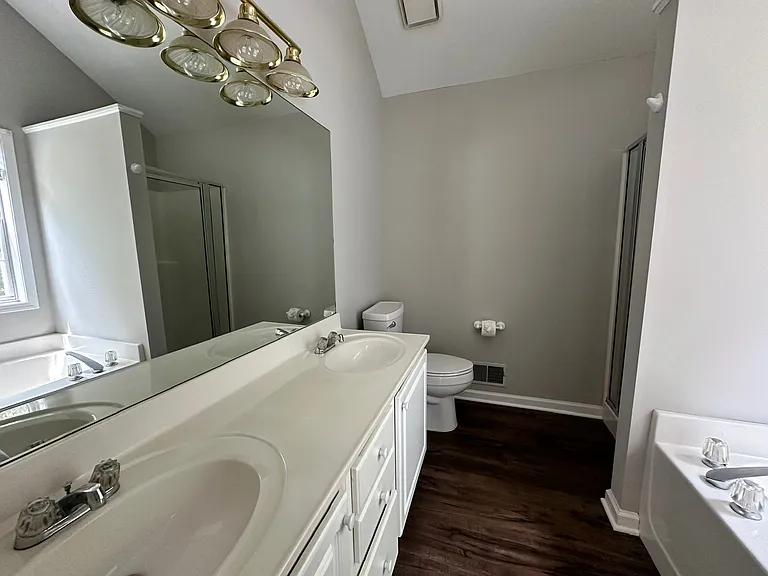 5885 Sarah Orr Ln — Photo 17