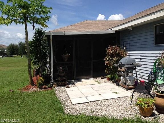 3rd image of 142 NW 6th Ave