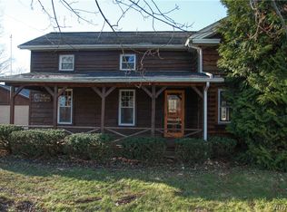 7548 Tonawanda Creek Rd, Lockport, NY 14094