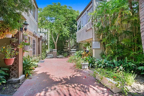 Parkwood Villas Photo 1