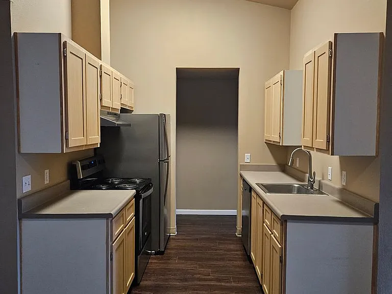 Vista Pointe Apartments in South Salem Oregon Comfortable Living Near Shopping and I5 — Photo 71