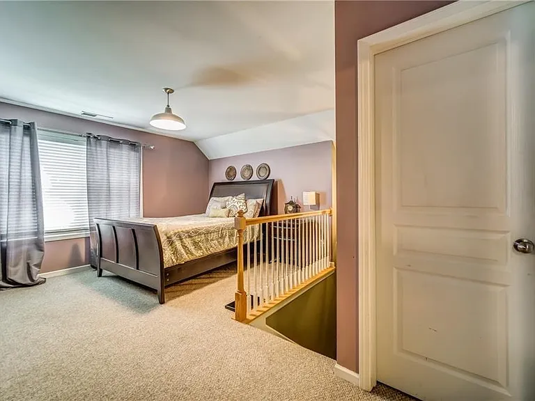 224 W Marietta St — Photo 16