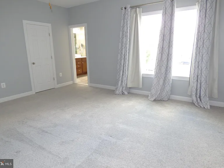 1604 Kinnaird Ter NE — Photo 22