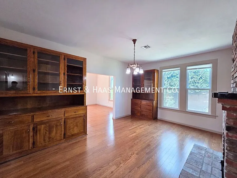 9497 Foster Rd — Photo 16