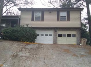 2412 Burton Cir, Morrow, GA 30260