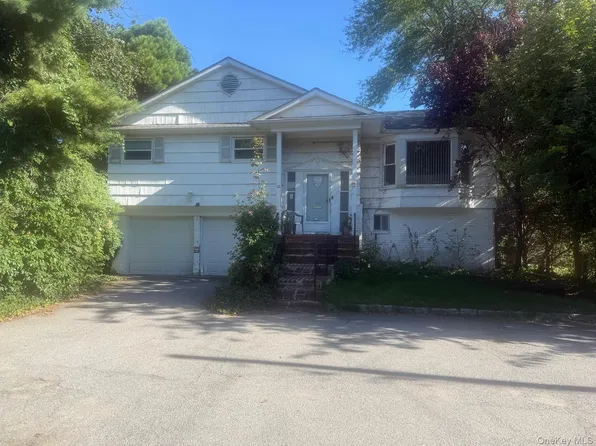22 Woodmere Boulevard, Woodmere, NY 11598