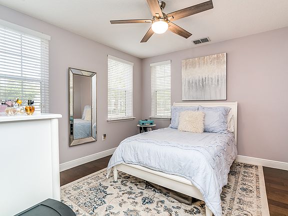 3rd image of 1655 Lakemont Ave #3