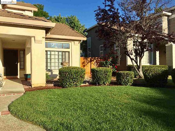 2nd image of 2608 Larch Way