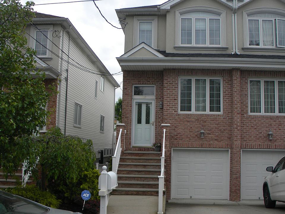 1st image of 182 Sneden Ave