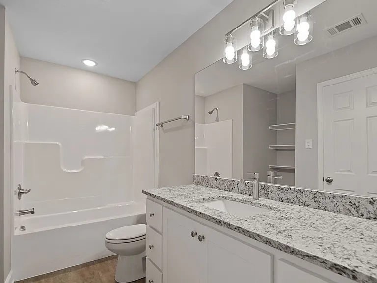713 Timberline Rd — Photo 6