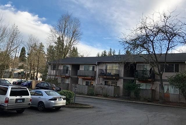 10932 SW Capitol Hwy, Portland. Walnut Terrace Apartments n