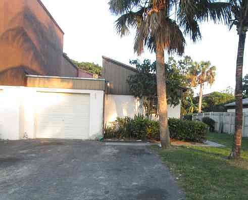1st image of 591 NW 47th Ave