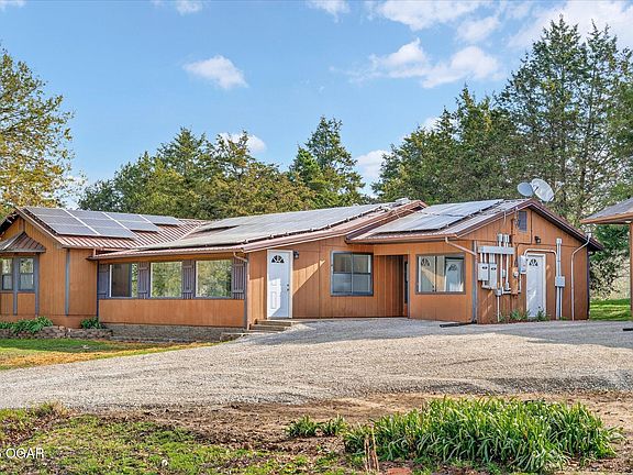 3rd image of 24484 Bearclaw Ln