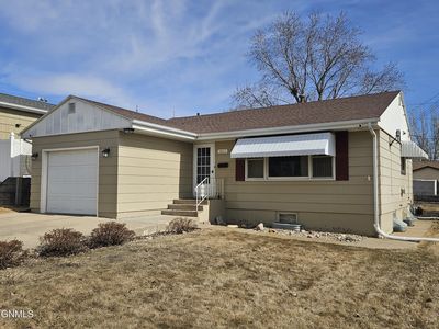 1611 N 13th St, Bismarck, ND, 58501