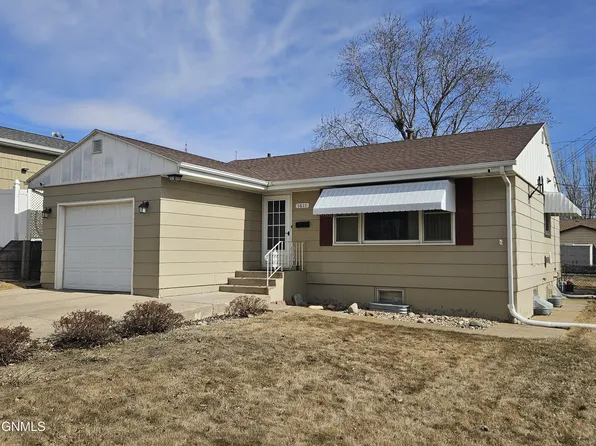 1611 N 13th St, Bismarck, ND 58501