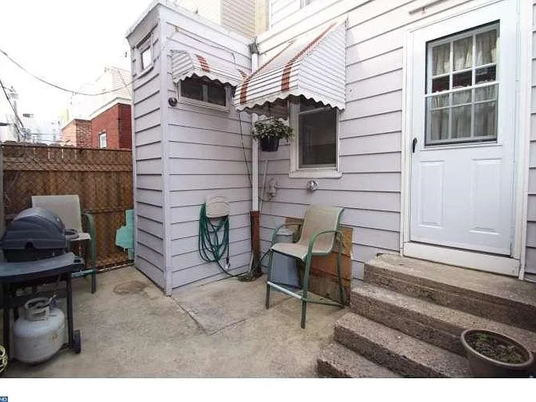 2516 E Oakdale St — Photo 5