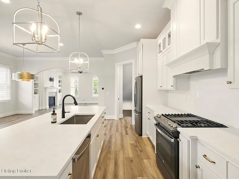 6218 Mistflower Cir — Photo 14