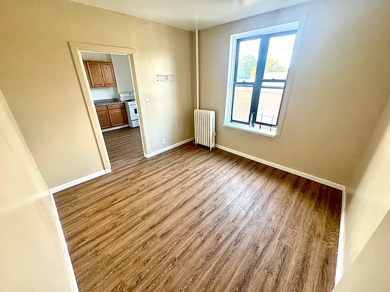 1781 E 16th St #3I — Photo 1