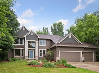 7474 Moccasin Trl, Chanhassen, MN 55317