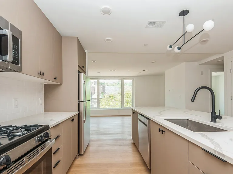 408 Jackson St #202 — Photo 3
