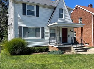 2228 S Taylor Rd, Cleveland Heights, OH 44118