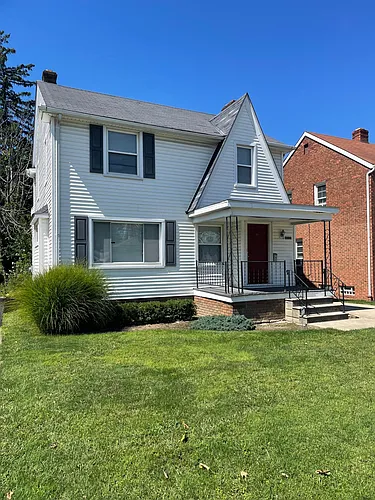 2228 S Taylor Rd Photo 1