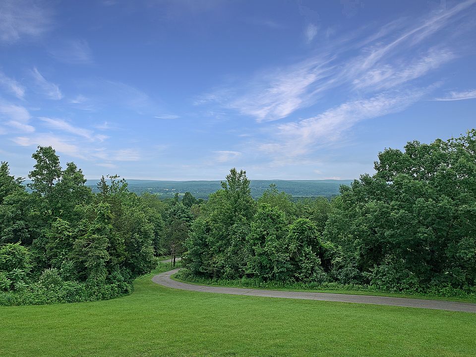 2nd image of 196R Skeet Club Rd #R