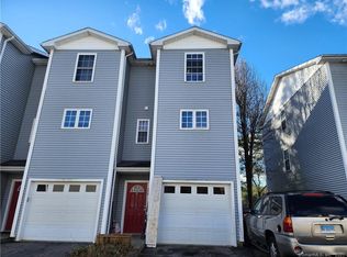 61 S Main St APT 208, Griswold, CT 06351