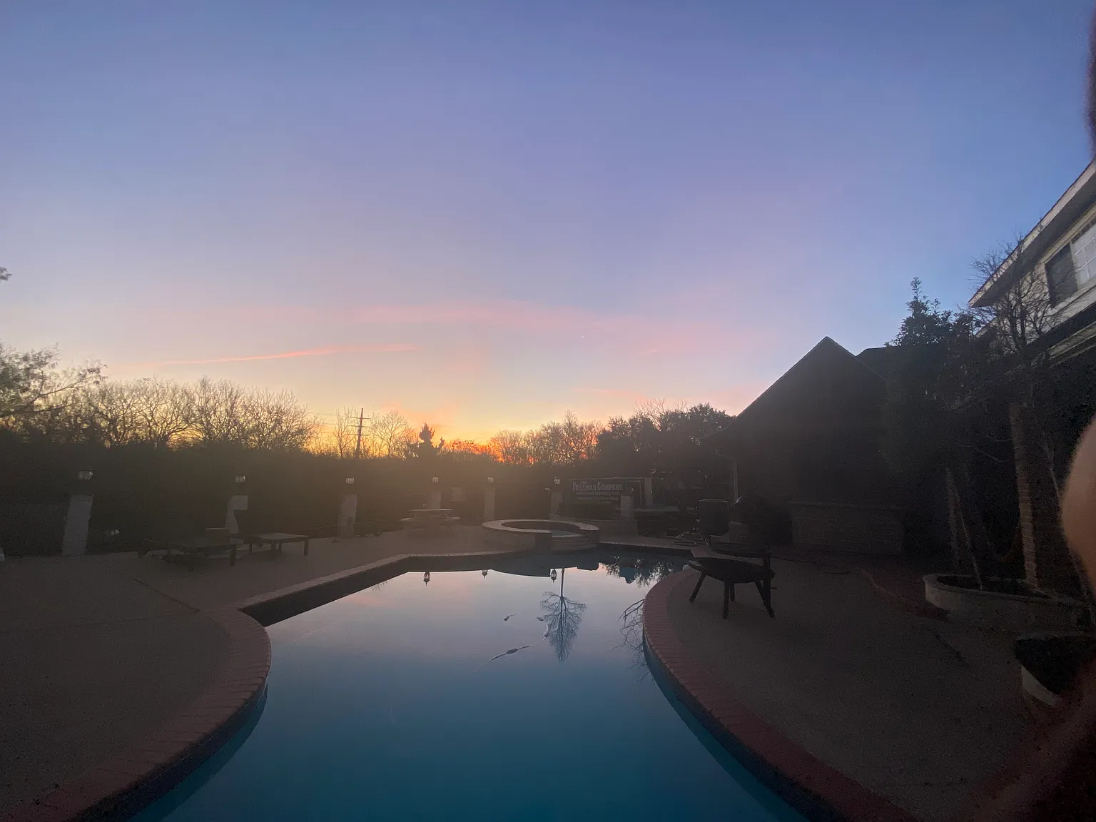 4 bed, 3435 sqft, $6,750 — Photo 2
