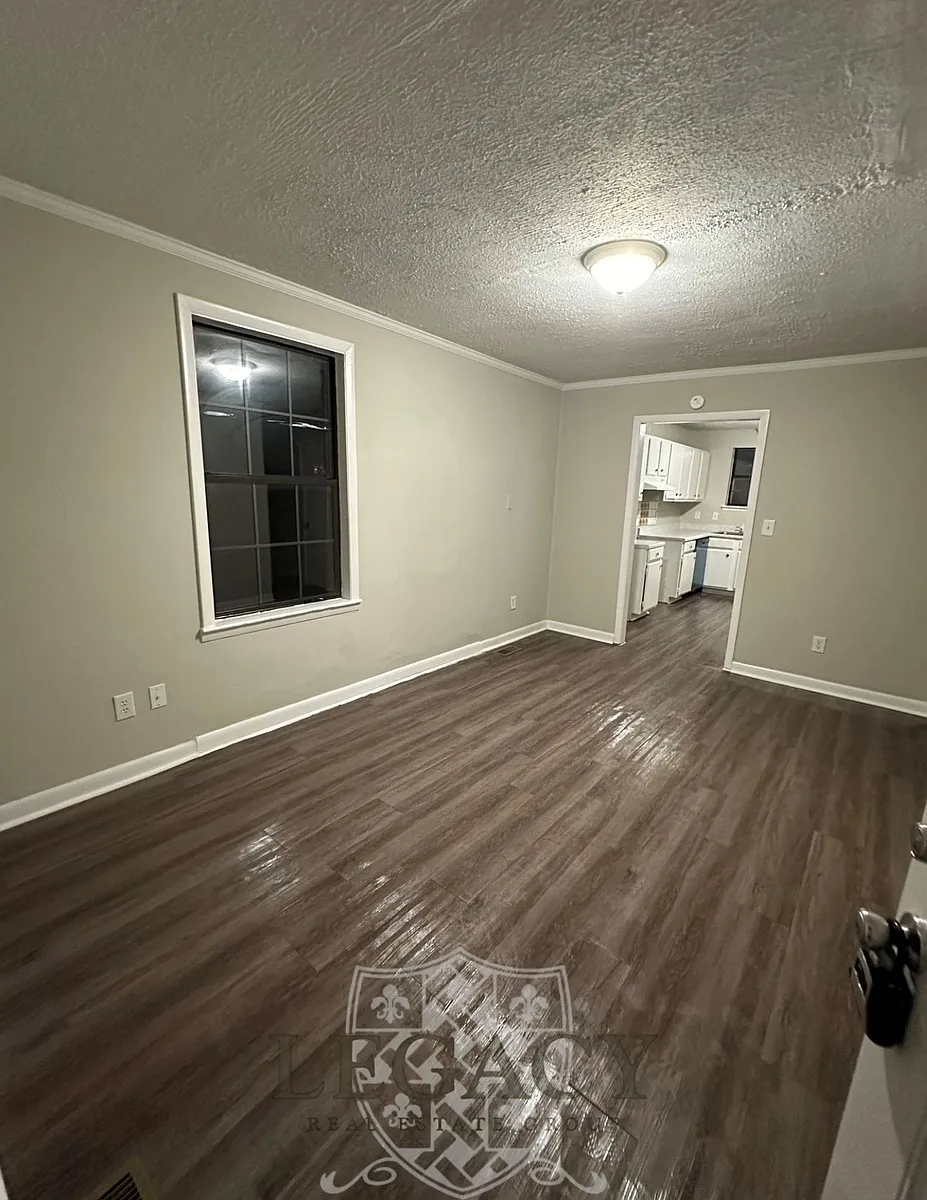 Building Photo - 508 Cedarmont Dr