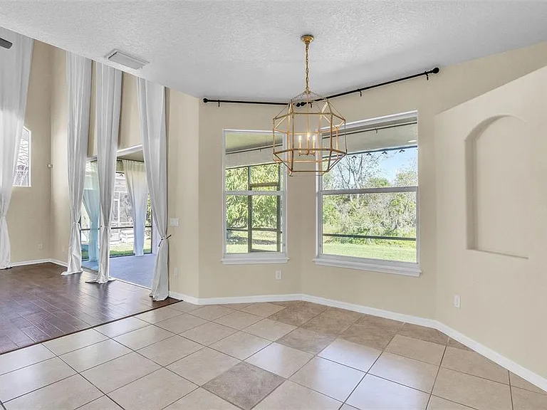 4617 Patricia Ann Ct — Photo 9