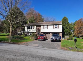 5 Martin Cir, Denver, PA 17517