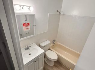 206 Glen Haven Rd #2R, New Haven, CT 06513