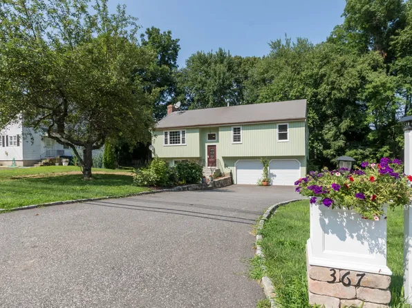 367 Church Hill Road, Trumbull, CT 06611