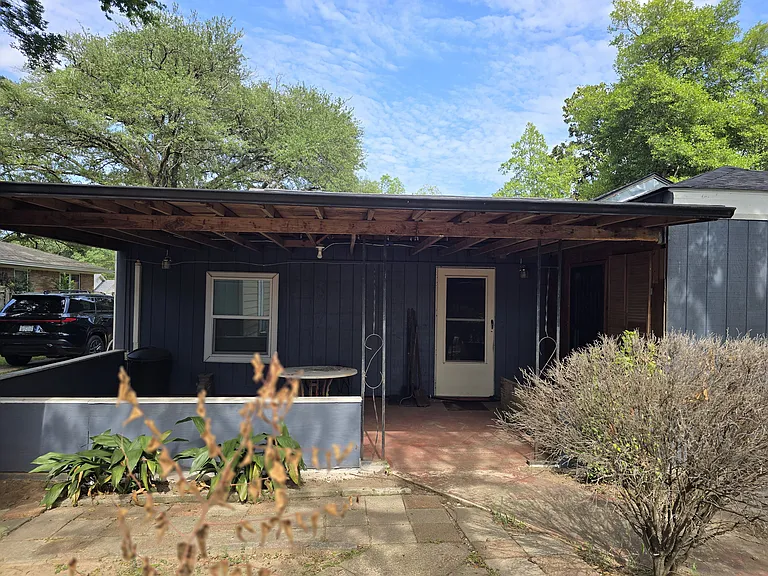 Covered patio