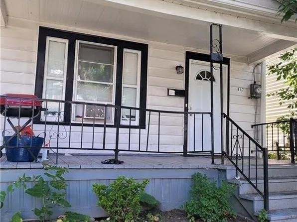 127 Royal Ave, Buffalo, NY 14207