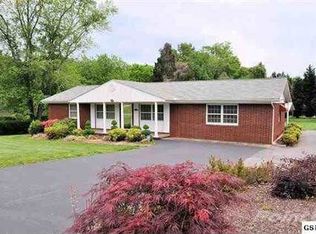 216 Smoky View Rd, Knoxville, TN 37920