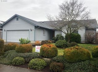 2475 Mangan St, Eugene, OR 97402