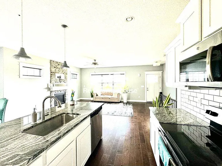 602 SW Magazine Rd — Photo 13