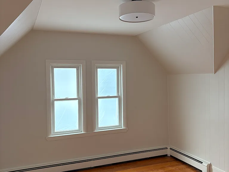 14 Adelaide St #2 — Photo 3