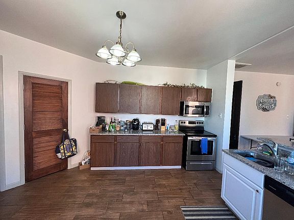 5th image of 2811 N Lincoln Ave #3