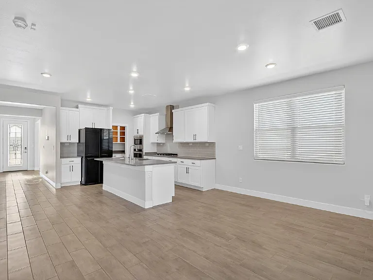 2233 Sandstone Pl — Photo 13