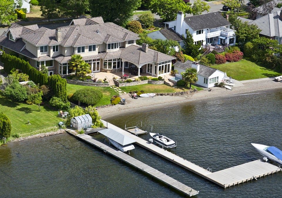 1st image of 16706 Shore Dr NE